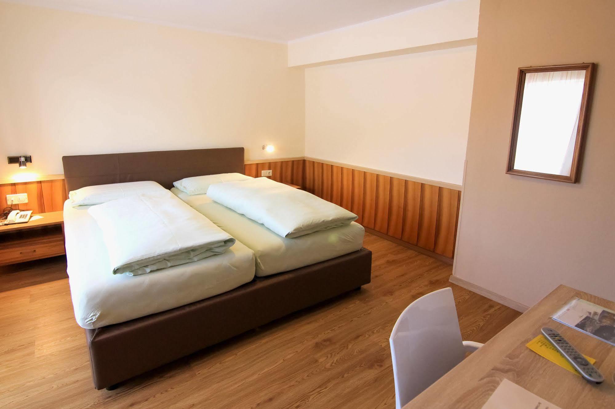 Hotel Cristallago Зефельд-ін-Тіроль Екстер'єр фото